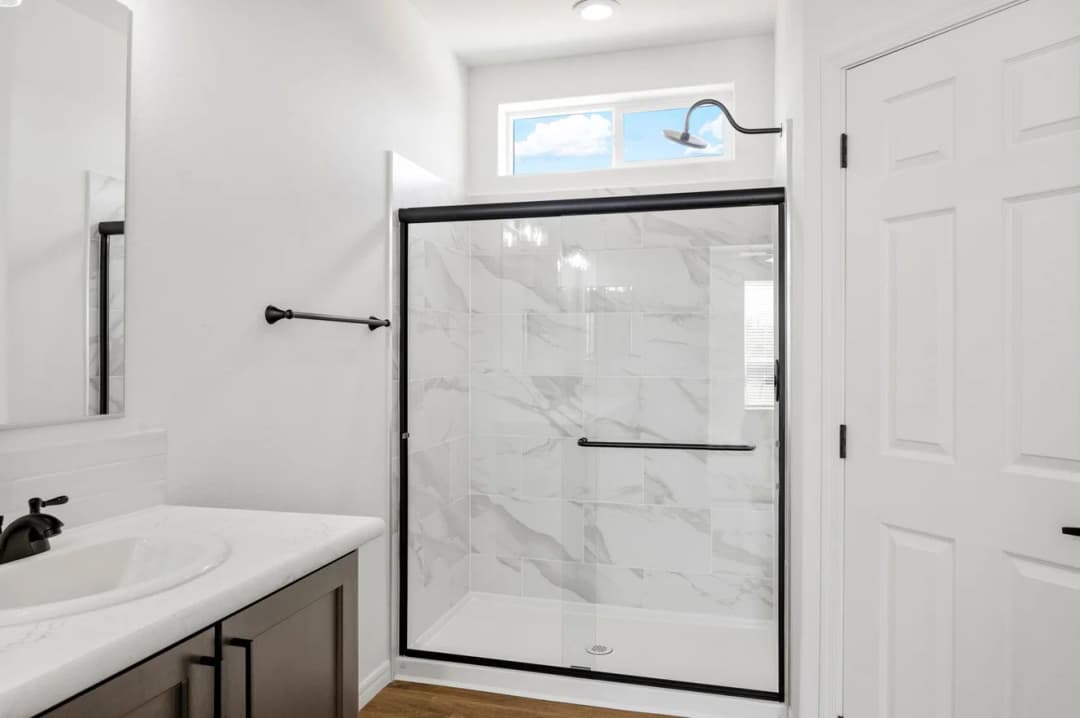 Limited series 28523a bathroom home features