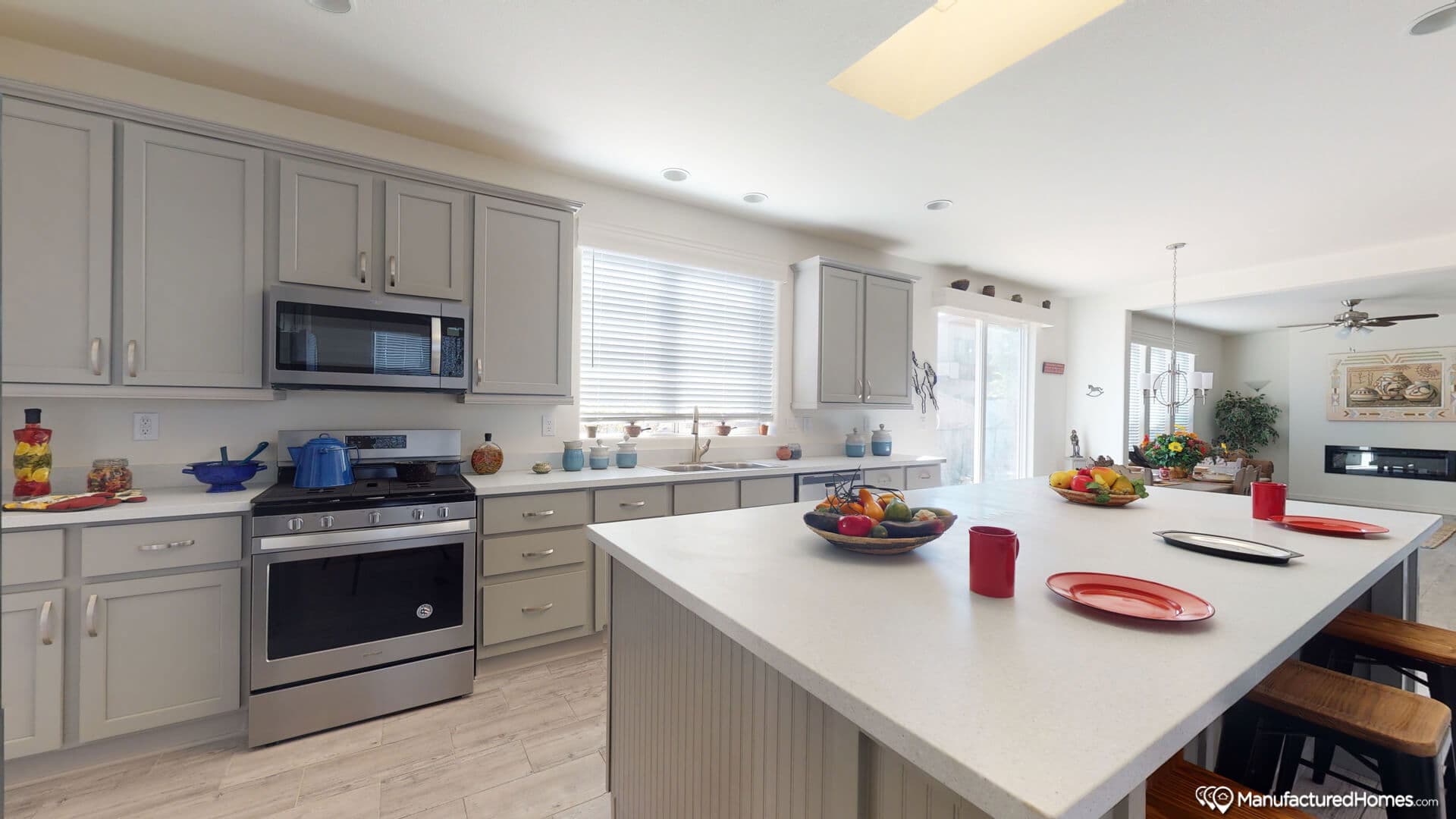 Santa fe ii kitchen home features